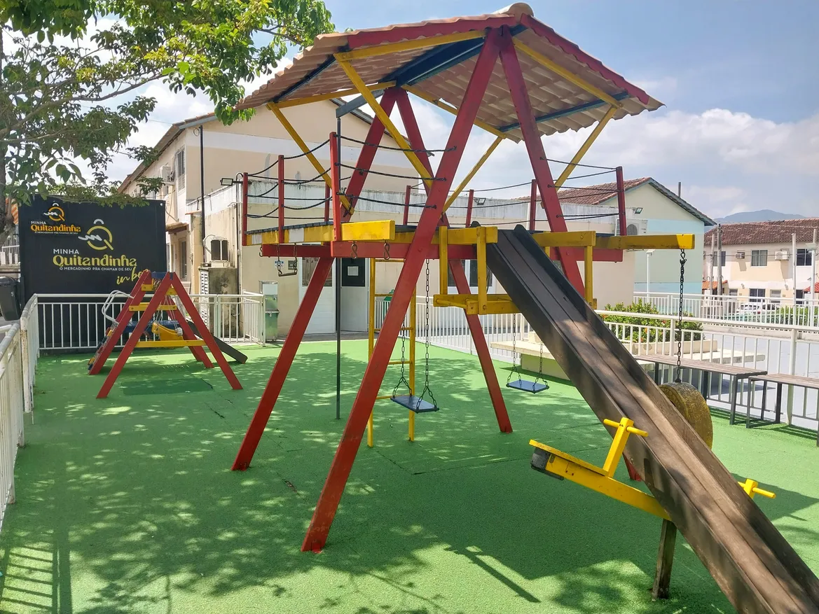 Casa Duplex 2 Quartos em Condomínio em Guaratiba