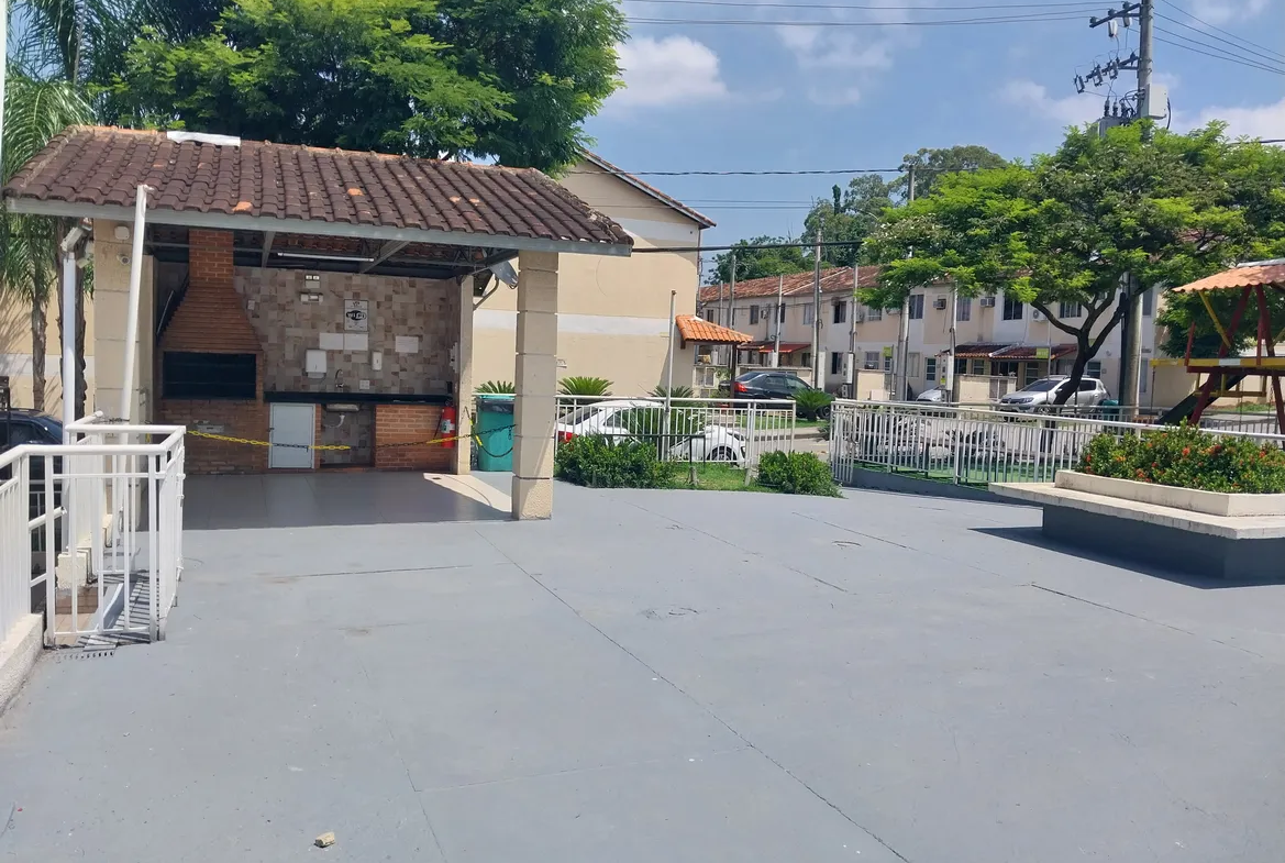 Casa Duplex 2 Quartos em Condomínio em Guaratiba