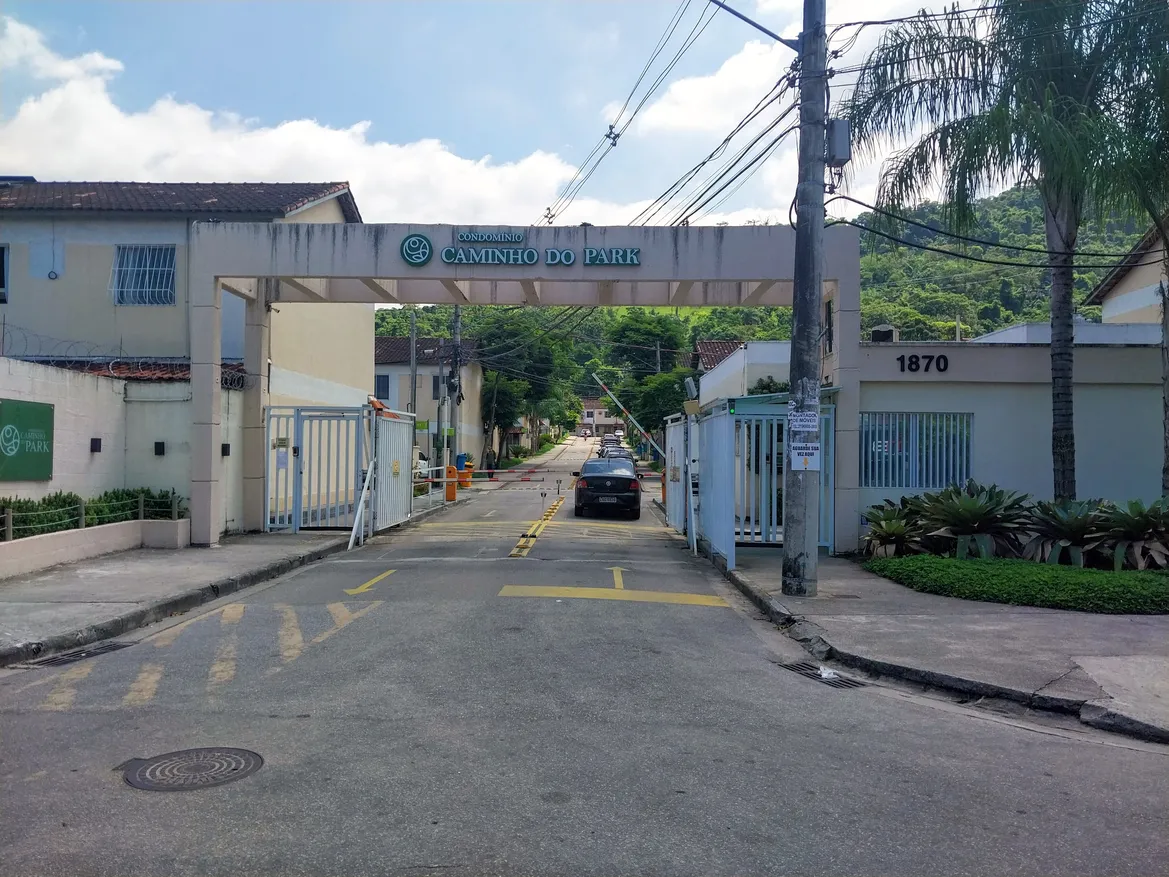 Casa Duplex 2 Quartos em Condomínio em Guaratiba