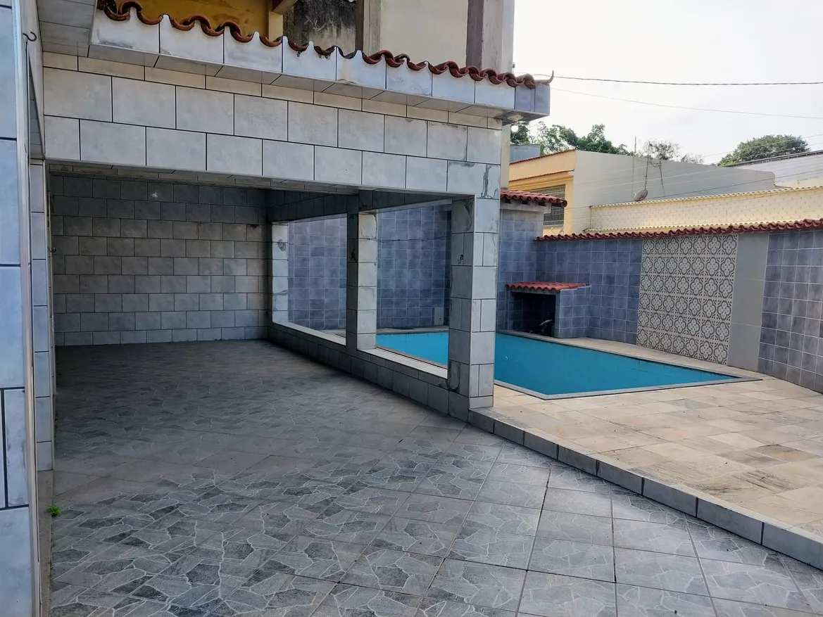 Casa 2 quartos com Piscina e Terraço no Mendanha Campo Grande