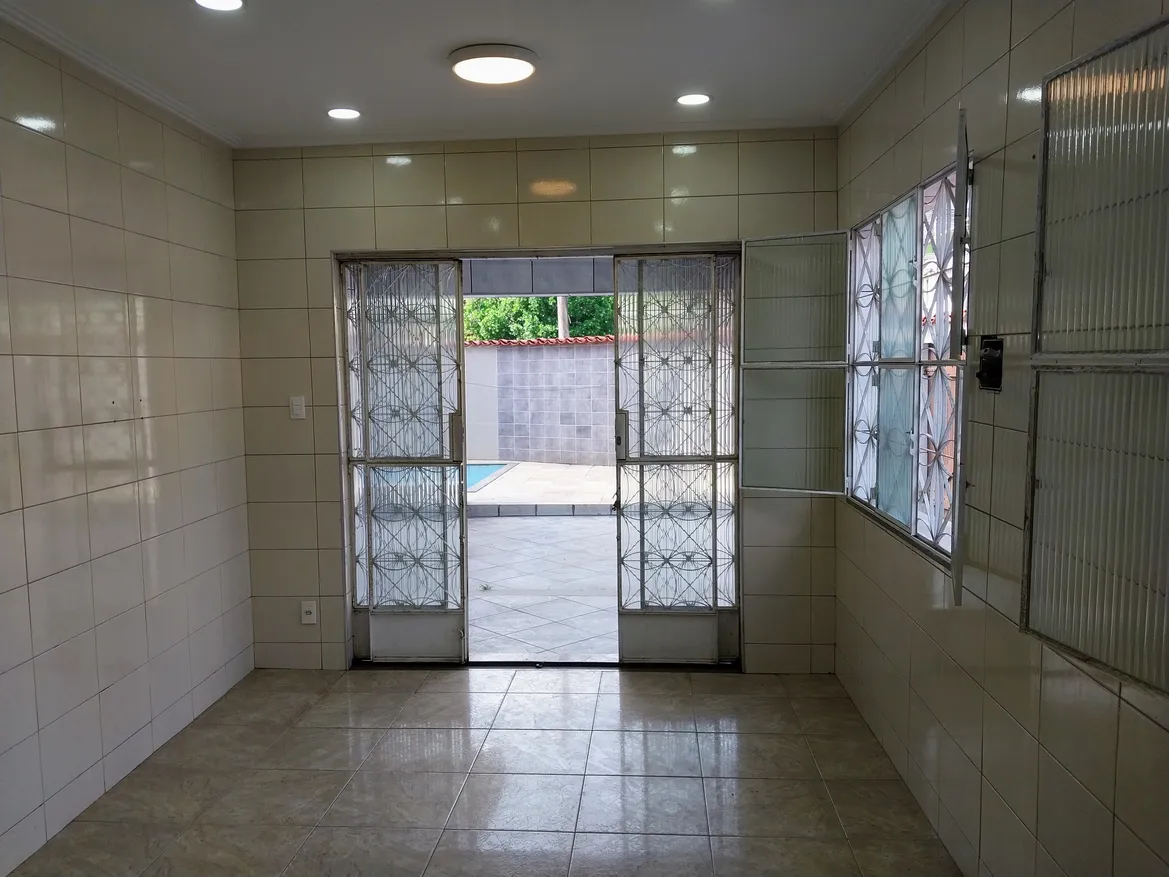 Casa 2 quartos com Piscina e Terraço no Mendanha Campo Grande