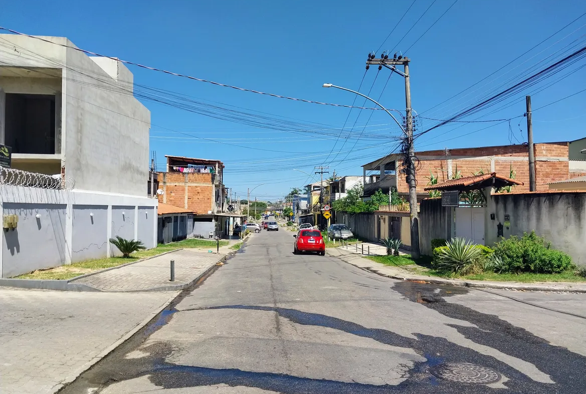 Terreno com 331m² condomínio fechado em Campo Grande
