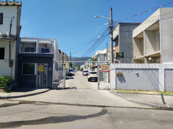 Terreno com 331m² condomínio fechado em Campo Grande