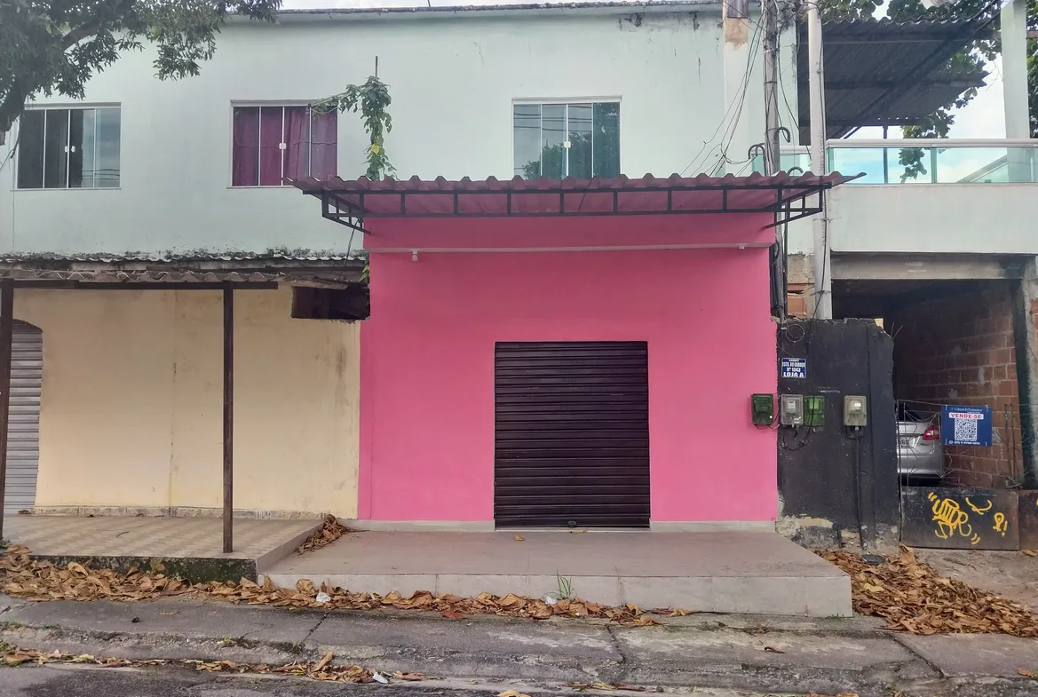 2 Casas 280m² com 4 quartos ótima localização na Estrada do Cabuçu