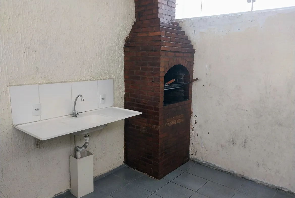 Apartamento com 2 quartos em Guaratiba no 3° andar