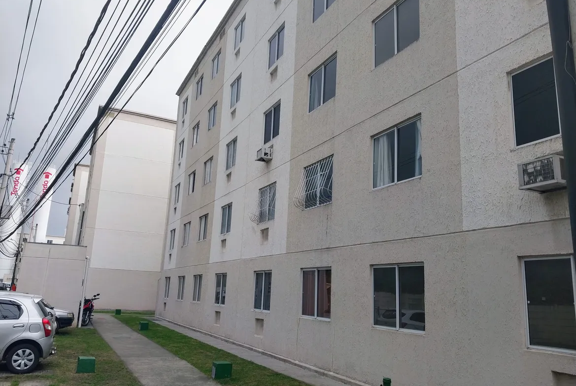 Apartamento com 2 quartos em Guaratiba no 3° andar