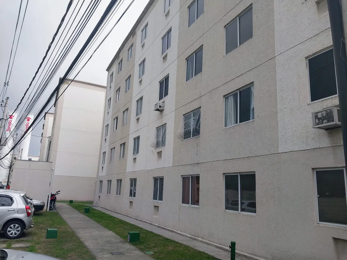 Apartamento com 2 quartos em Guaratiba no 3° andar