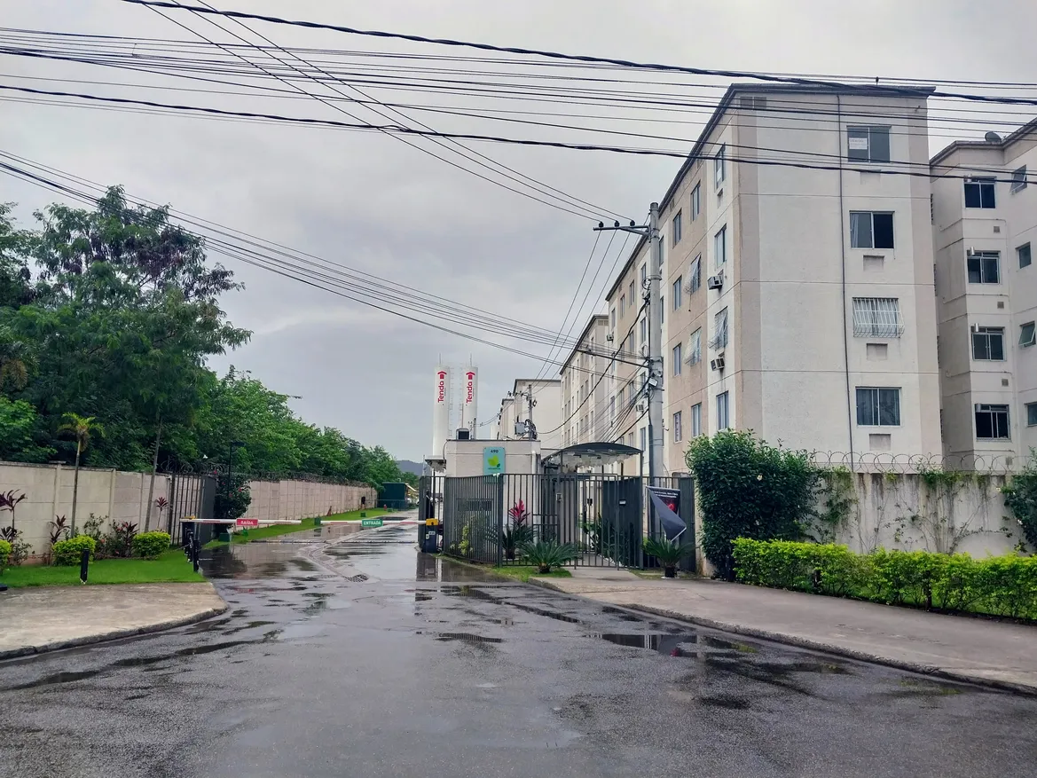 Apartamento com 2 quartos em Guaratiba no 3° andar