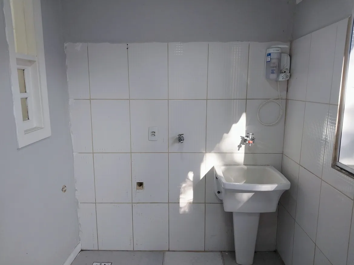 Casa dúplex com 2 quartos e sacada em Campo Grande