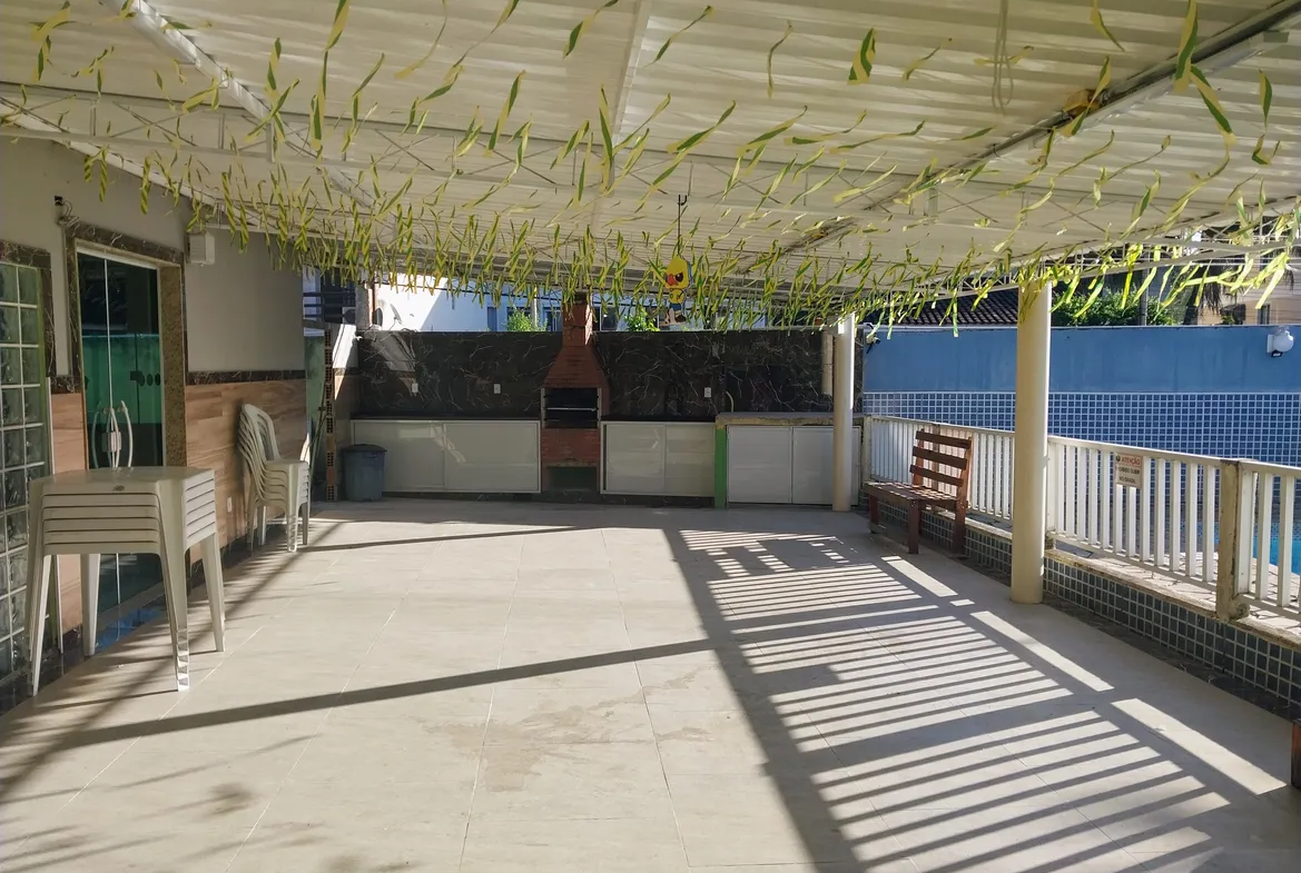 Casa dúplex com 2 quartos e sacada em Campo Grande