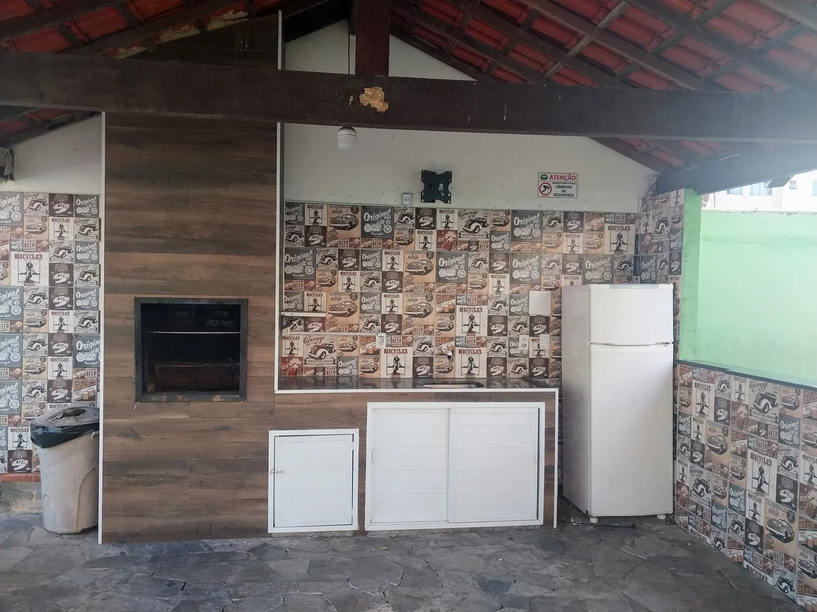 Casa dúplex com 2 quartos e sacada em Campo Grande