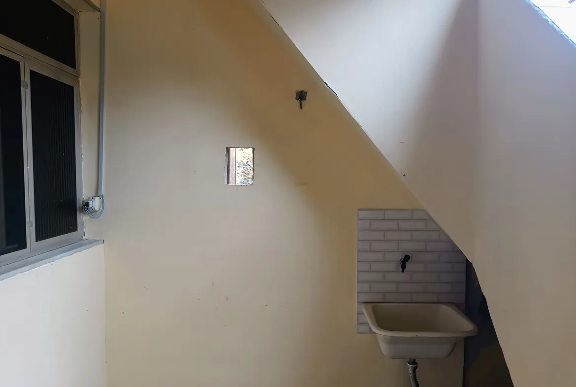 Casa 1 quarto com suíte em Campo Grande