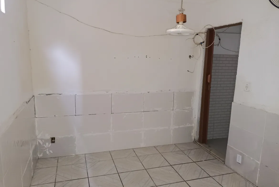 Casa 1 quarto com suíte em Campo Grande