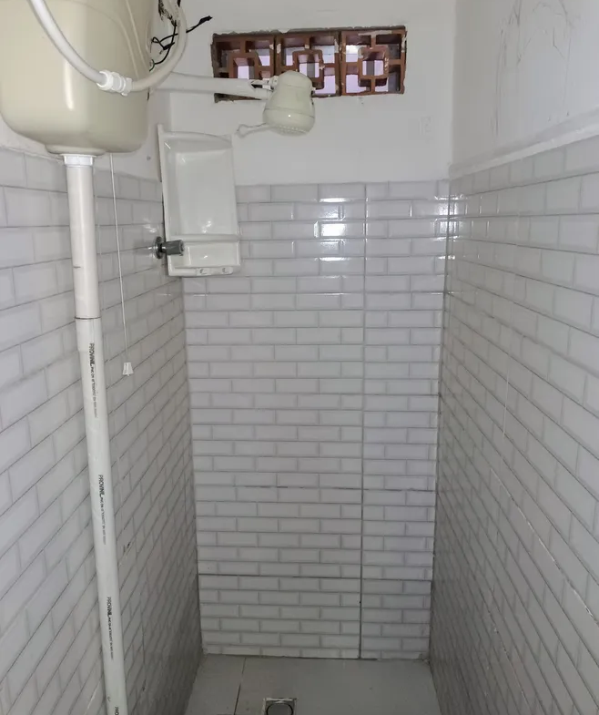 Casa 1 quarto com suíte em Campo Grande